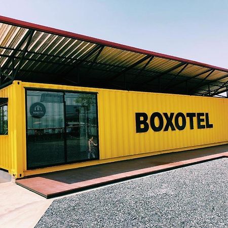 Boxotel Ban Nong Chik  Exterior photo